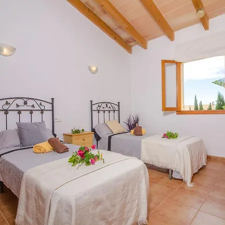 Villa Es Cipresos
